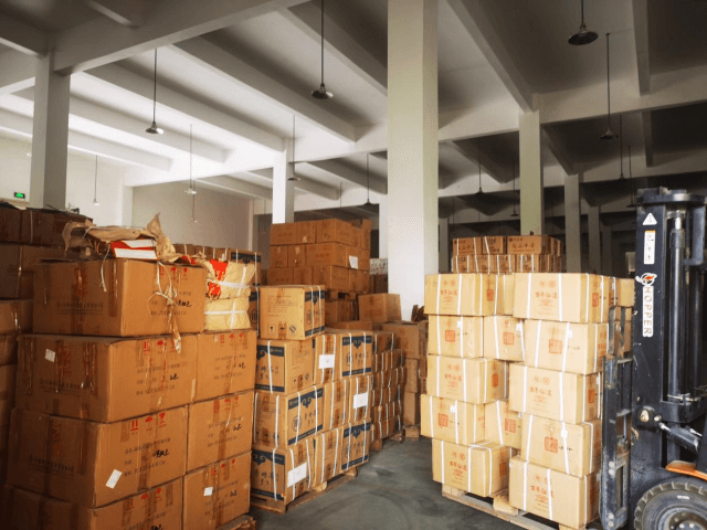 秋風(fēng)徐來，發(fā)貨正忙不等閑 —“百年征途”新品正式批量出貨