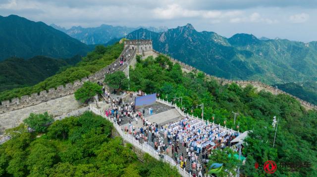 創(chuàng)茶界先河！楚天好茶成為首個(gè)登上長(zhǎng)城的省域公用品牌！